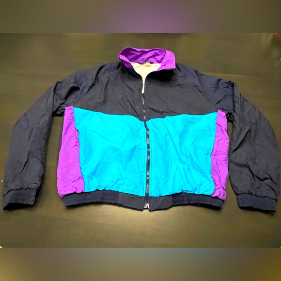 Hilton Other - 🔥Vintage 80s Hilton windbreaker men’s size Large.  Vivid colors MINT condition!